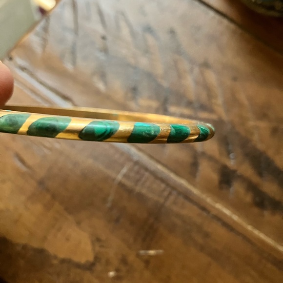 Vintage brass and jade bangle - Picture 2 of 2